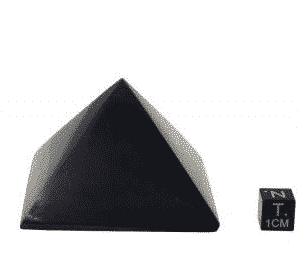 Edelsteen Piramide Shungiet - 60 mm