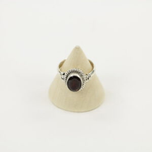 Zilveren Ring met Granaat Maat 17 - Model 3 (Sterling Zilver 925)