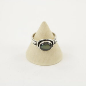 Zilveren Ring met Labradoriet Maat 16 - Model 1 (Sterling Zilver 925)