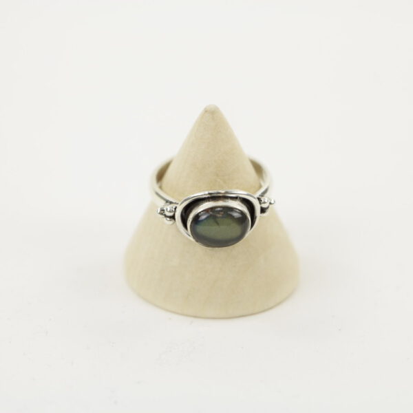 Zilveren Ring met Labradoriet Maat 17 (Sterling Zilver 925)