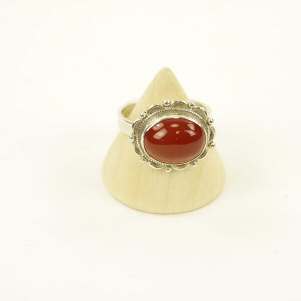 Zilveren Ring met Rode Onyx Maat 19