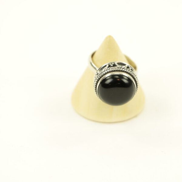 Zilveren Ring met Zwarte Onyx Maat 17